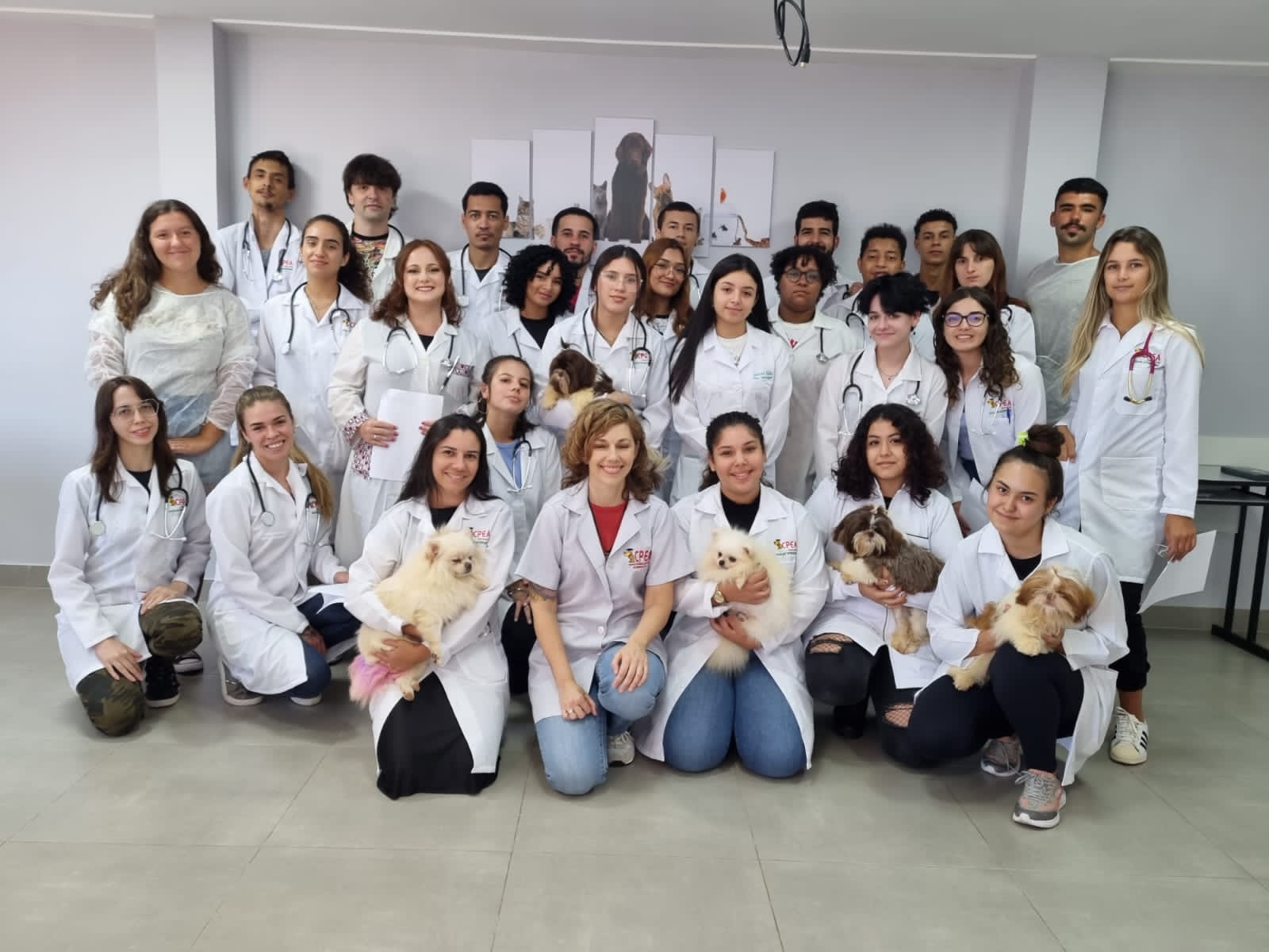 CURSO DE AUXILIAR VETERINÁRIO + ESPECIALIZAÇÃO